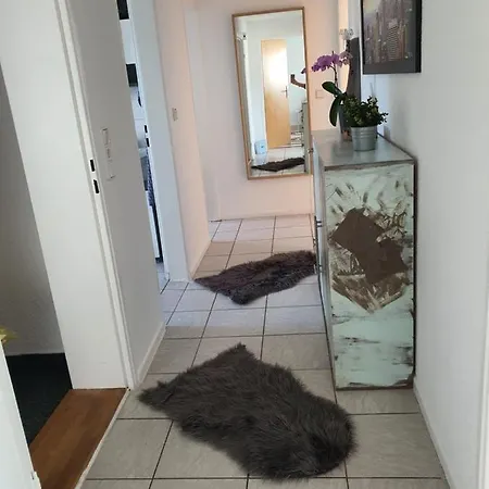 Apartment Direkt Am Kanal. *